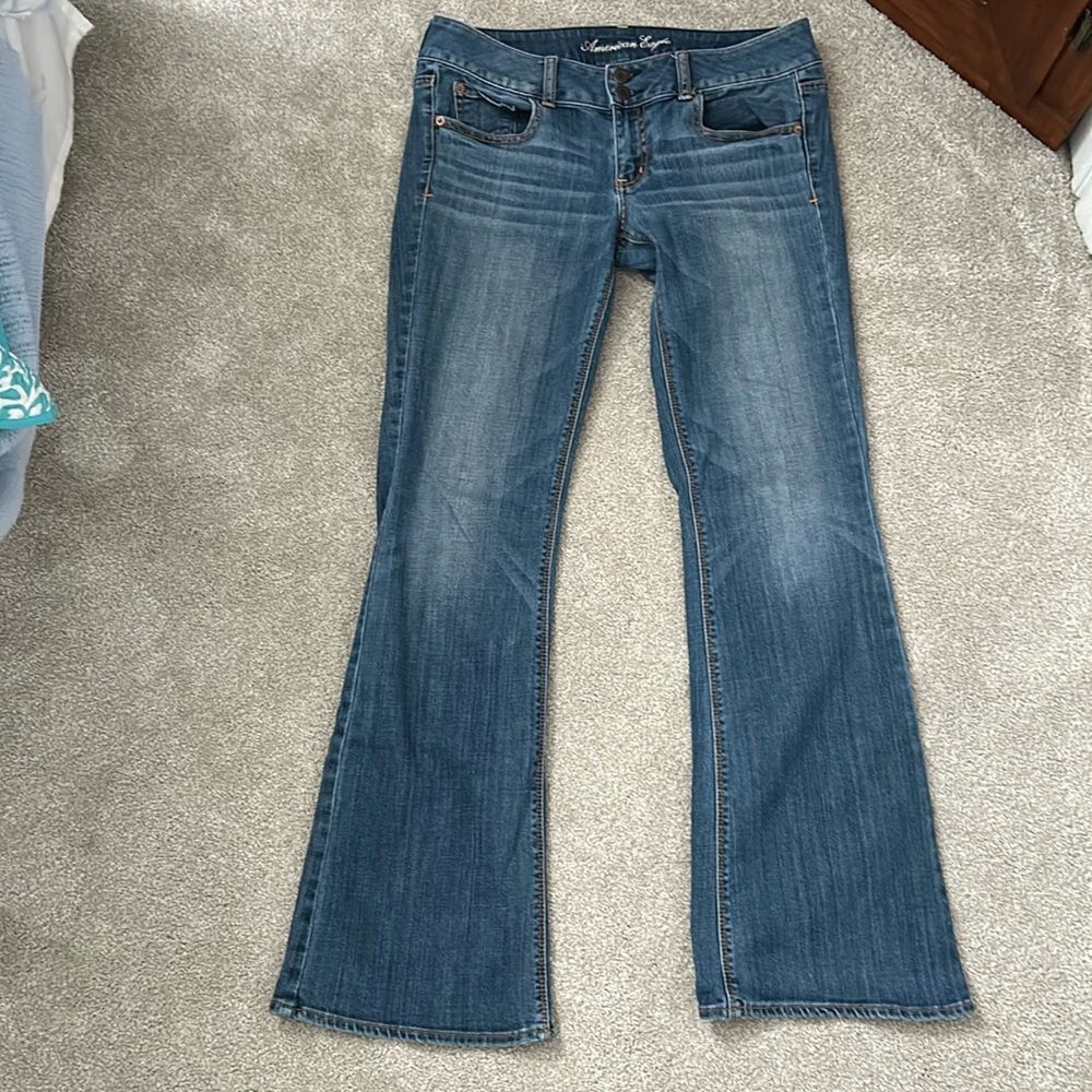 American Eagle Super Stretch Artist Boot Cut Jeans in Medium Wash